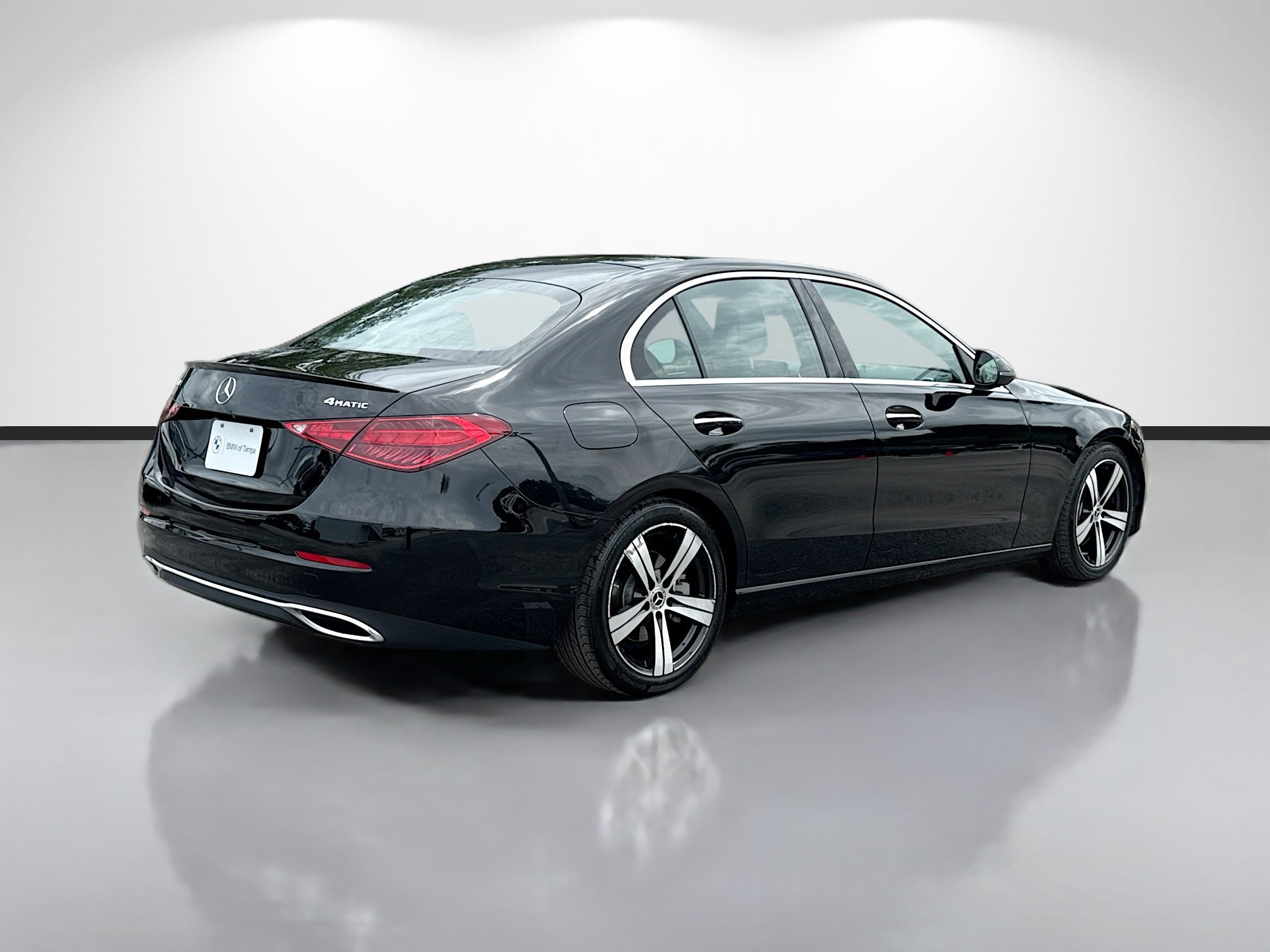 Used 2022 Mercedes-Benz C 300 4MATIC Sedan image 3
