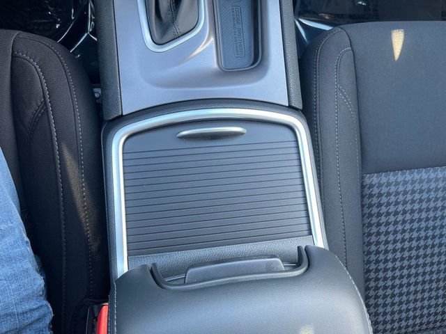 Used 2023 Dodge Charger SXT AWD/4WD image 31