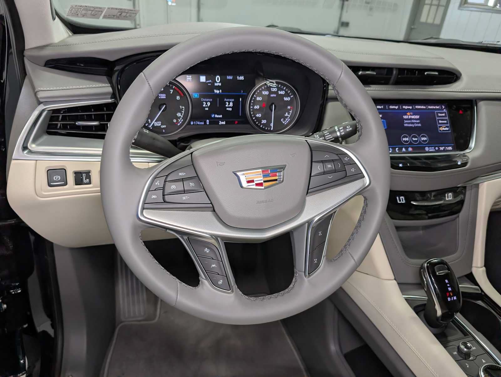 New 2026 Cadillac XT5 Premium Luxury w/ Driver Assist Package AWD/4WD image 33