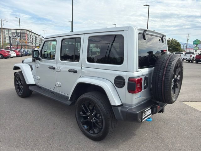 Used 2023 Jeep Wrangler Unlimited Sahara w/ Cold Weather Group AWD/4WD image 5