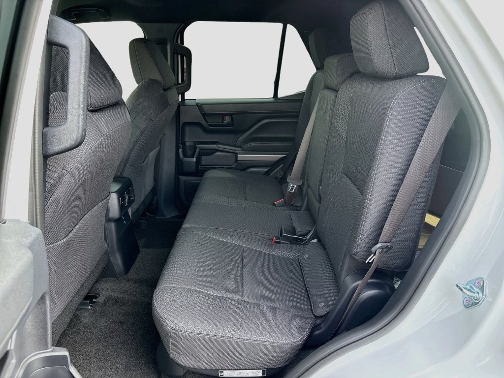New 2026 Toyota 4Runner SR5 AWD/4WD image 20