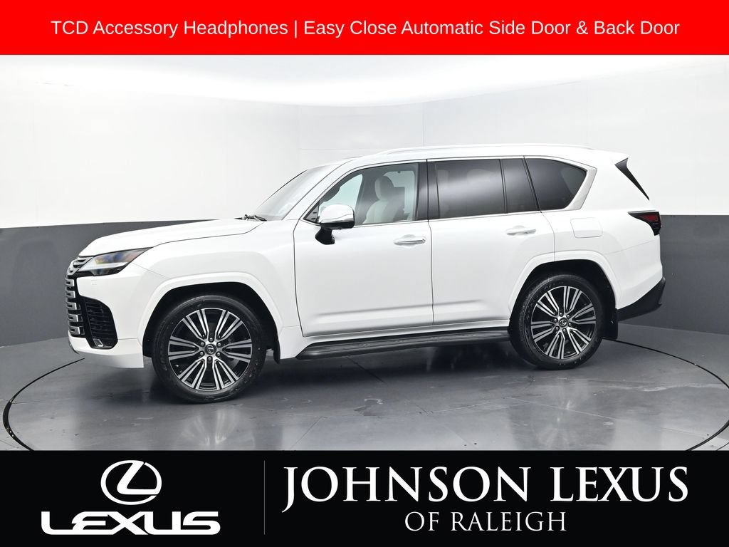 Used 2023 Lexus LX 600 4WD w/ Luxury Package image 2
