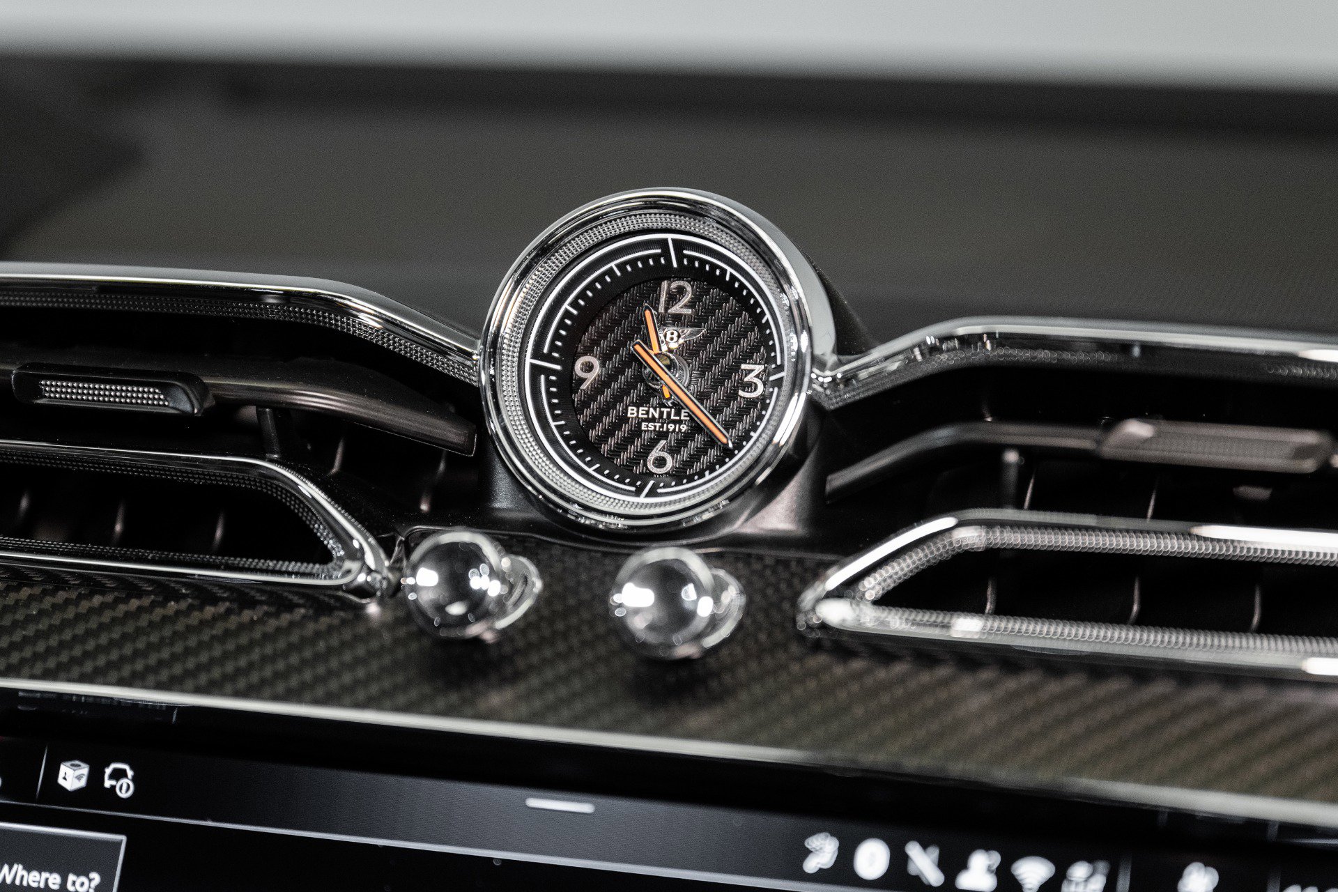 New 2025 Bentley Bentayga image 42