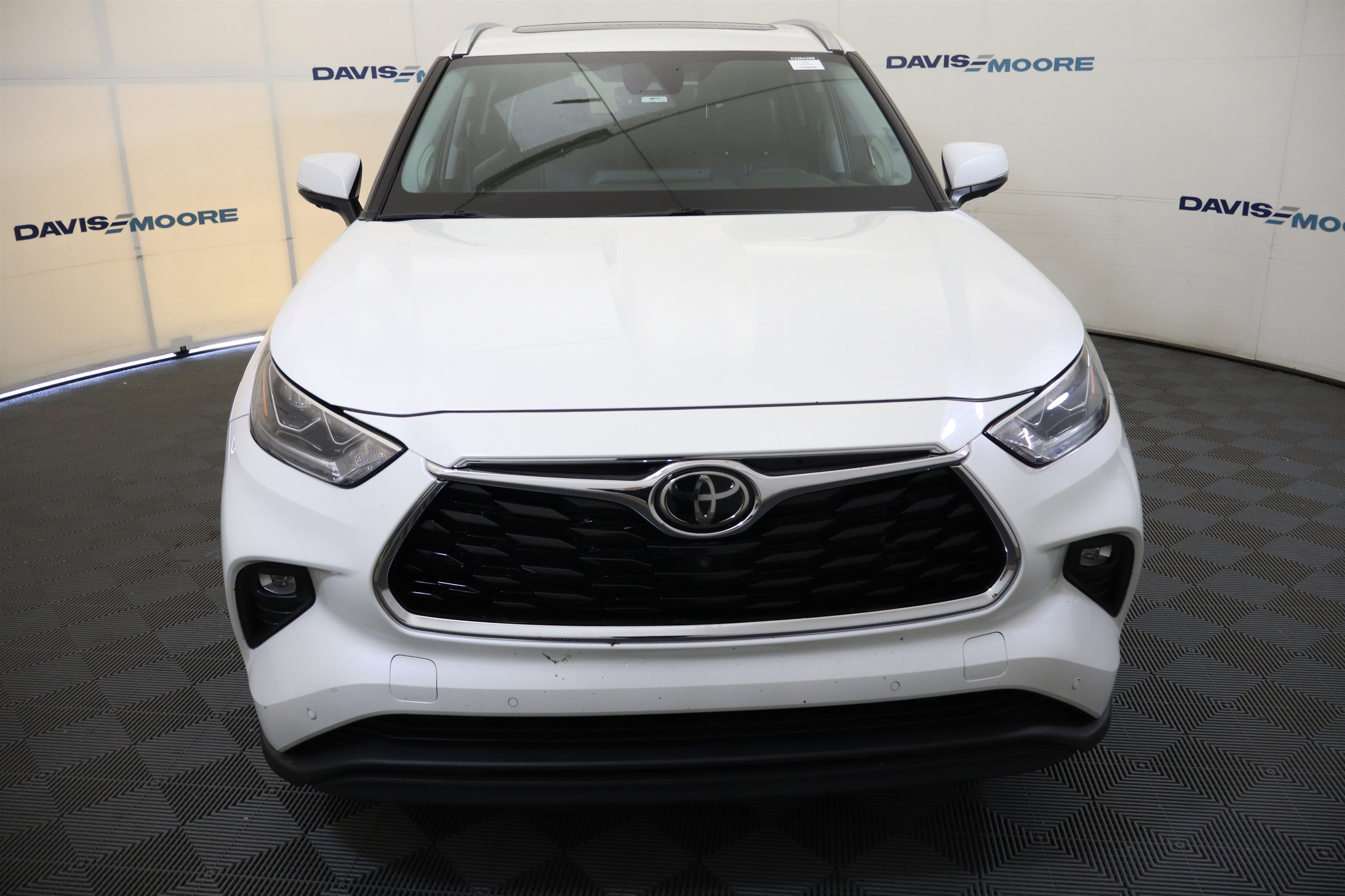 Used 2021 Toyota Highlander Limited AWD/4WD image 14
