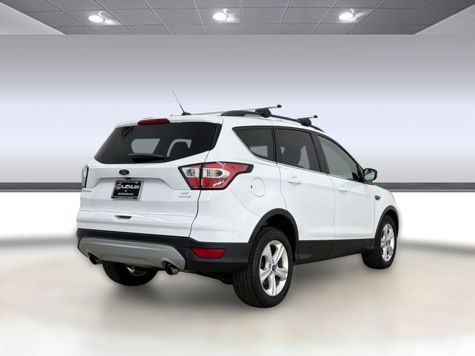 Used 2018 Ford Escape SE FWD image 9