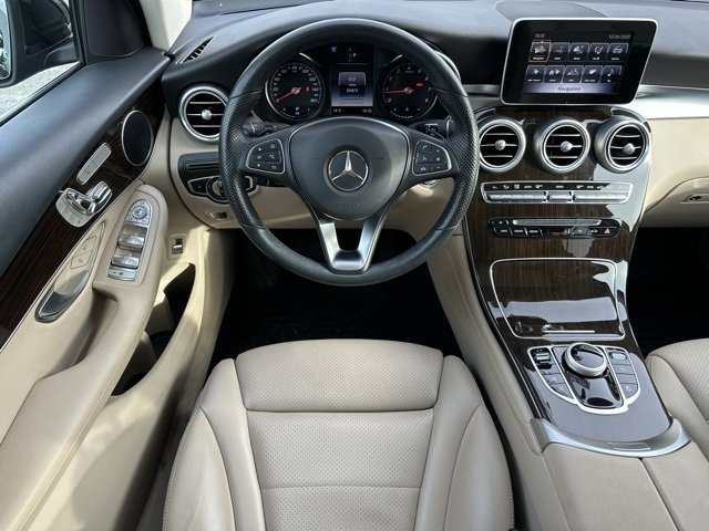 Used 2019 Mercedes-Benz GLC 300 4MATIC image 9