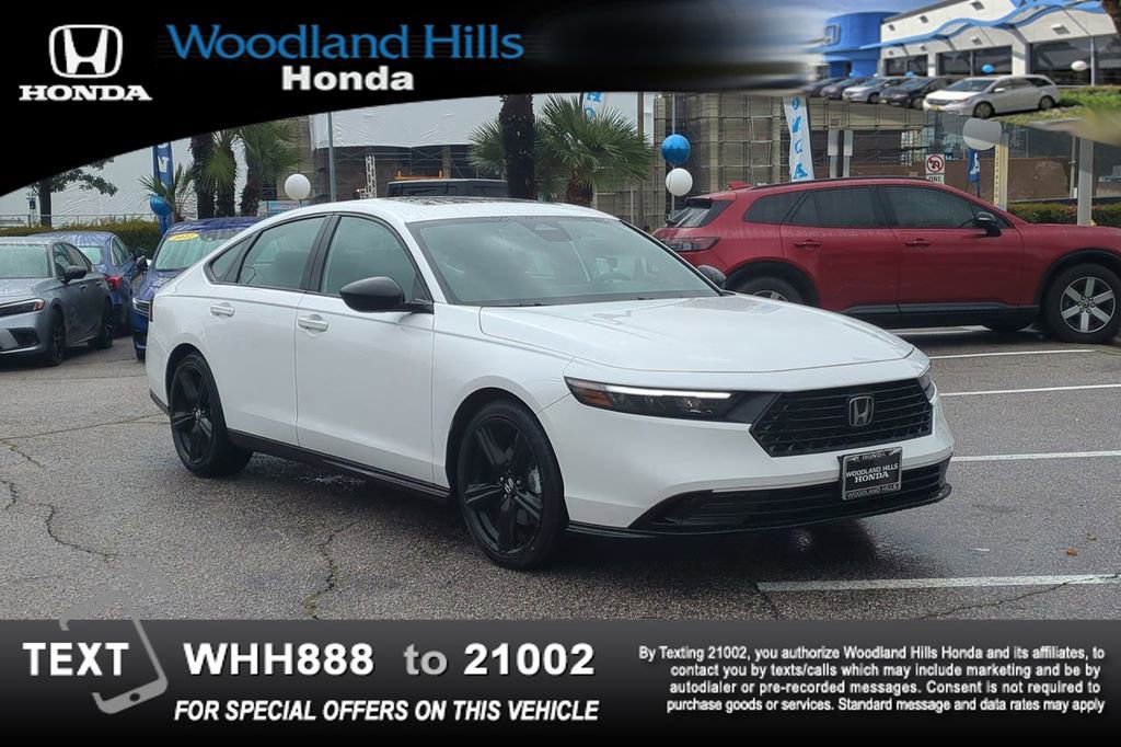 Certified 2025 Honda Accord Sport image 3