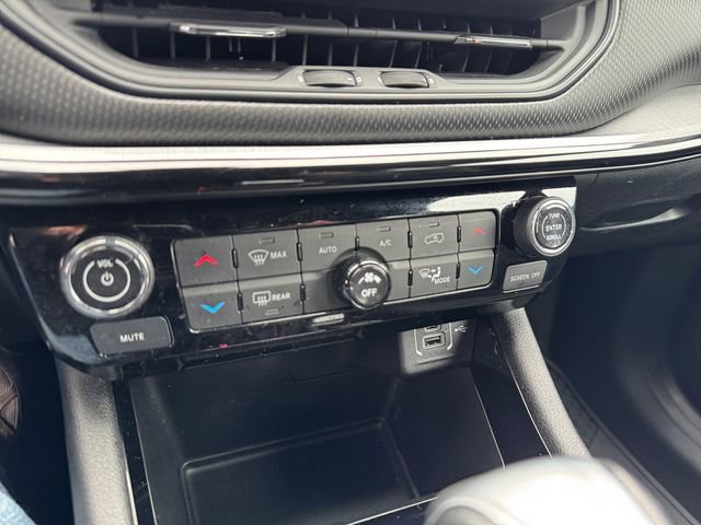 Used 2023 Jeep Compass Trailhawk w/ Sun and Sound Group image 24