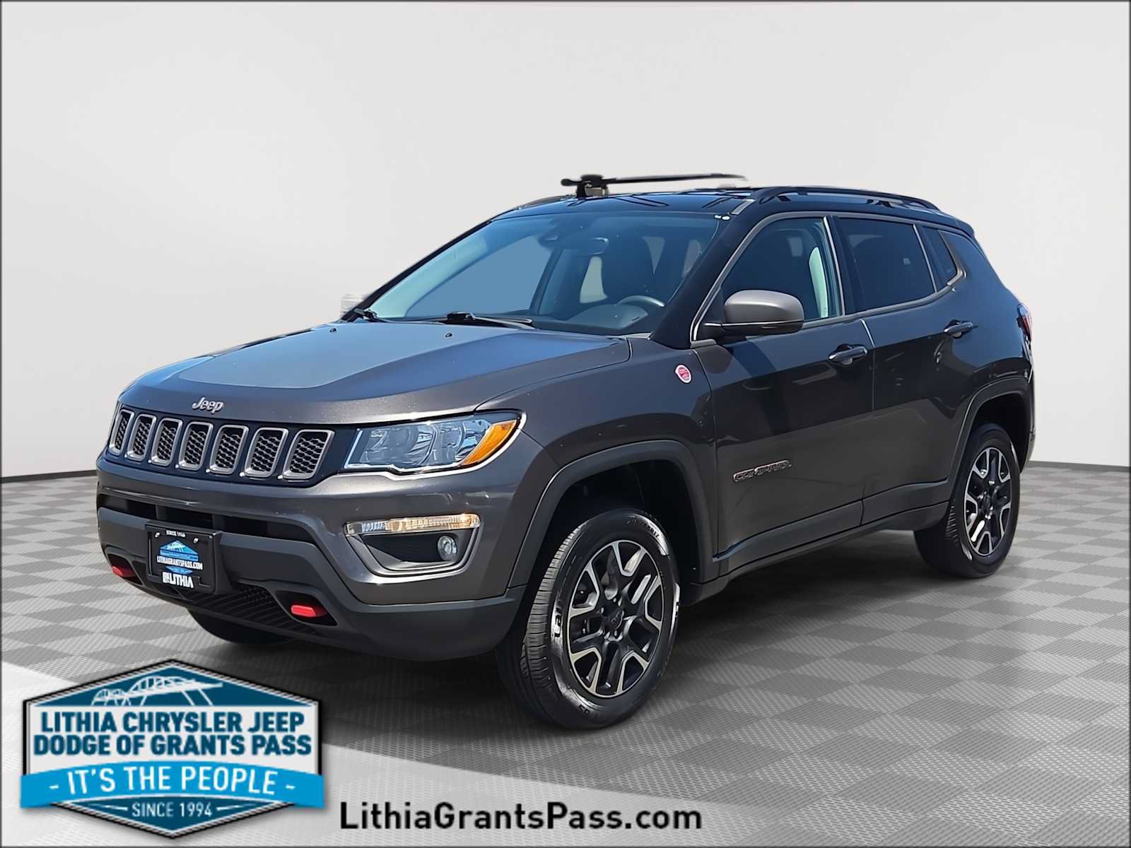 Used 2021 Jeep Compass Trailhawk AWD/4WD image 1