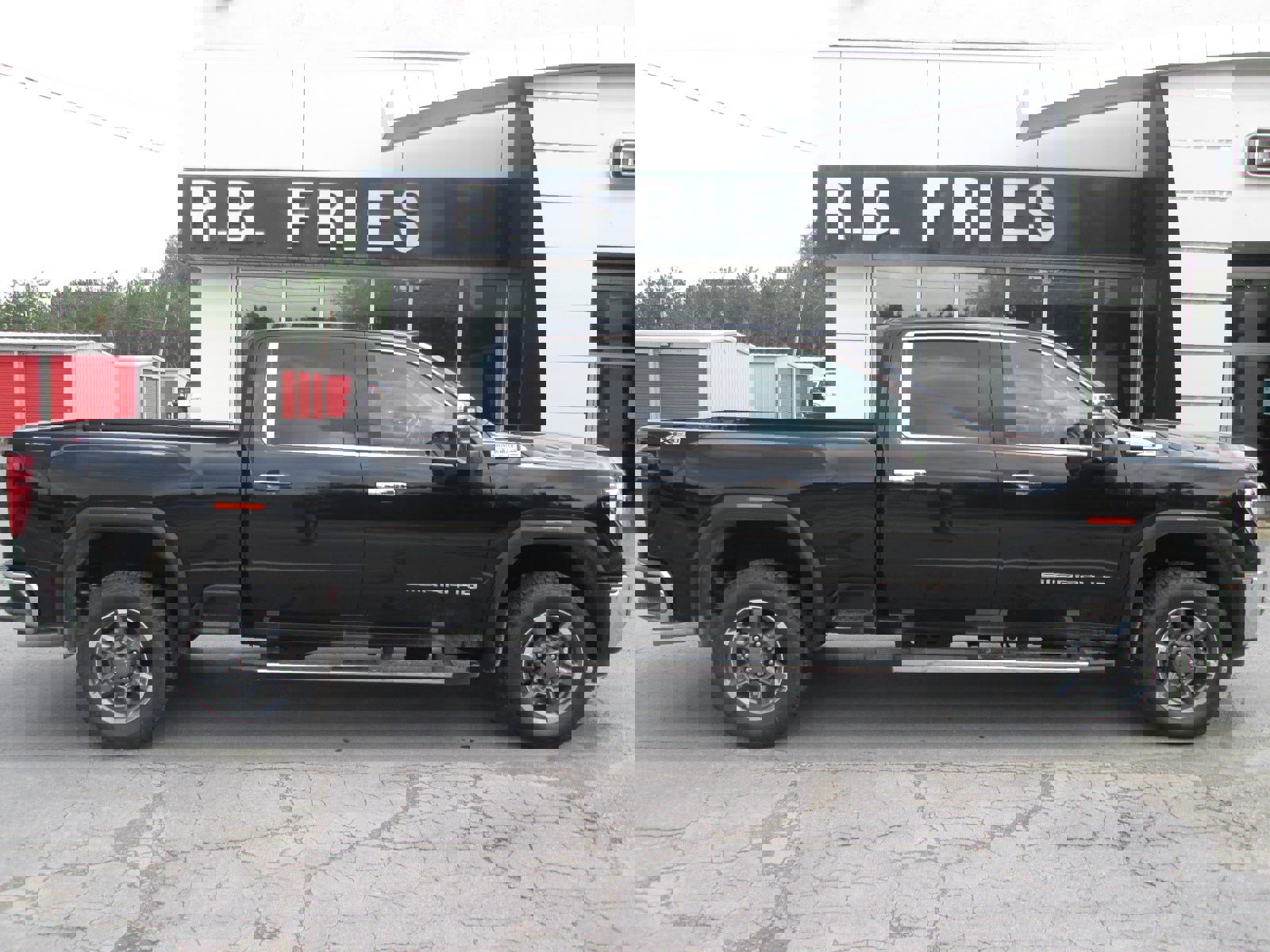 New 2025 GMC Sierra 2500 SLT w/ SLT Premium Package image 6