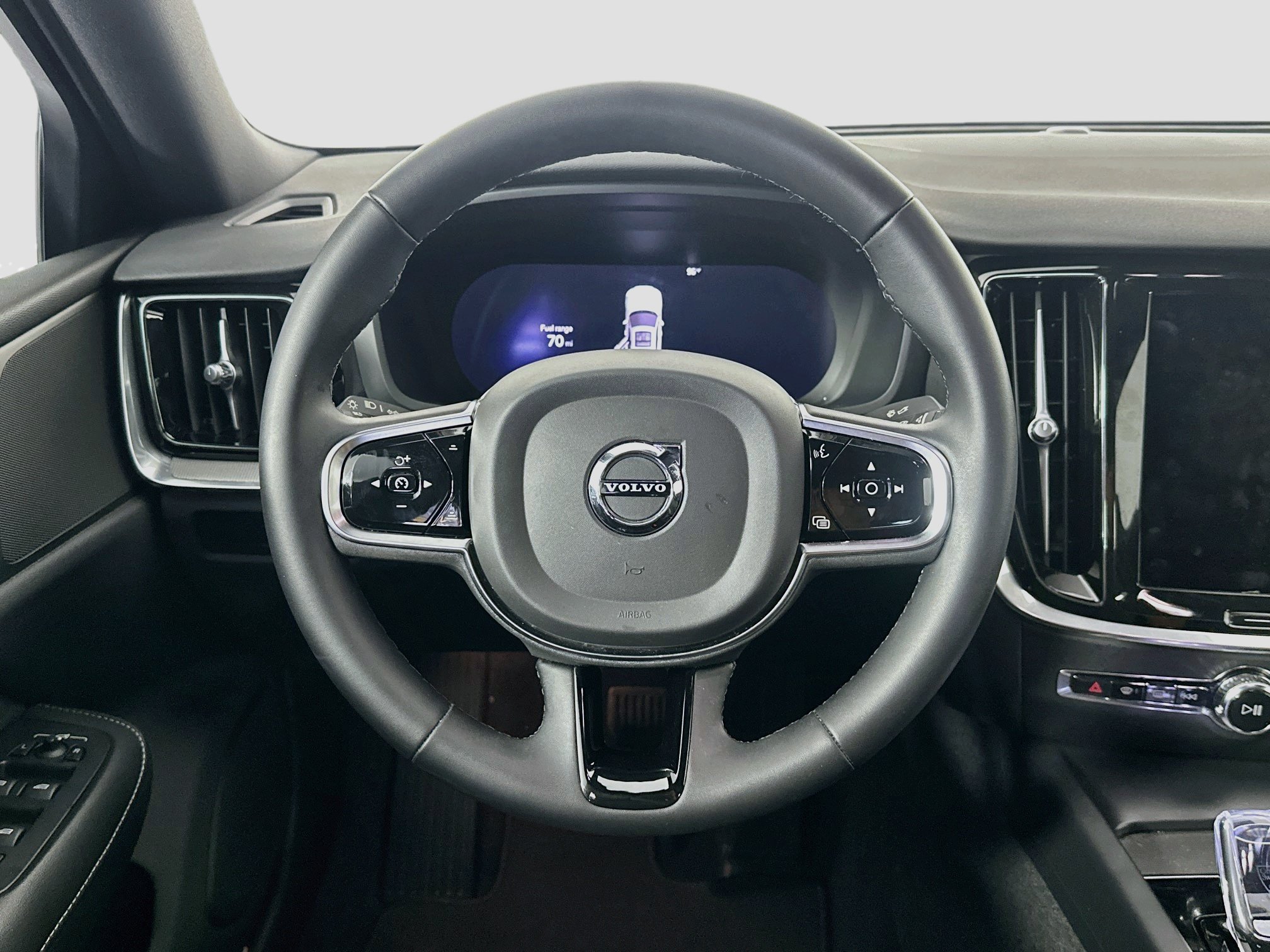Used 2024 Volvo S60 B5 Plus w/ Protection Package Premier FWD image 18