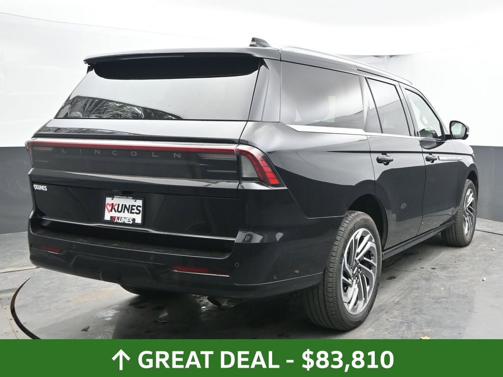 Used 2025 Lincoln Navigator Reserve AWD/4WD image 11