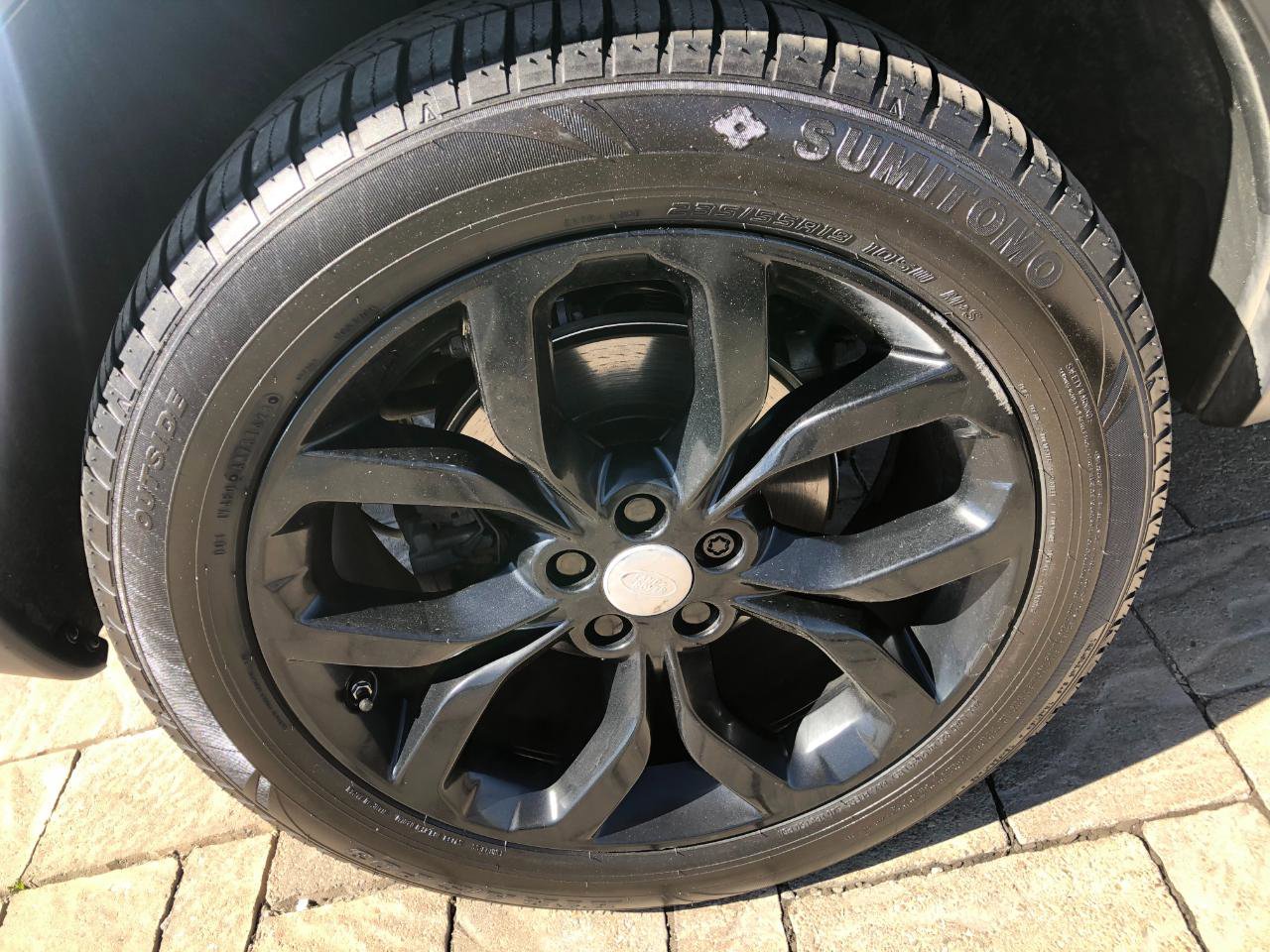 Used 2015 Land Rover Discovery Sport HSE AWD/4WD image 8
