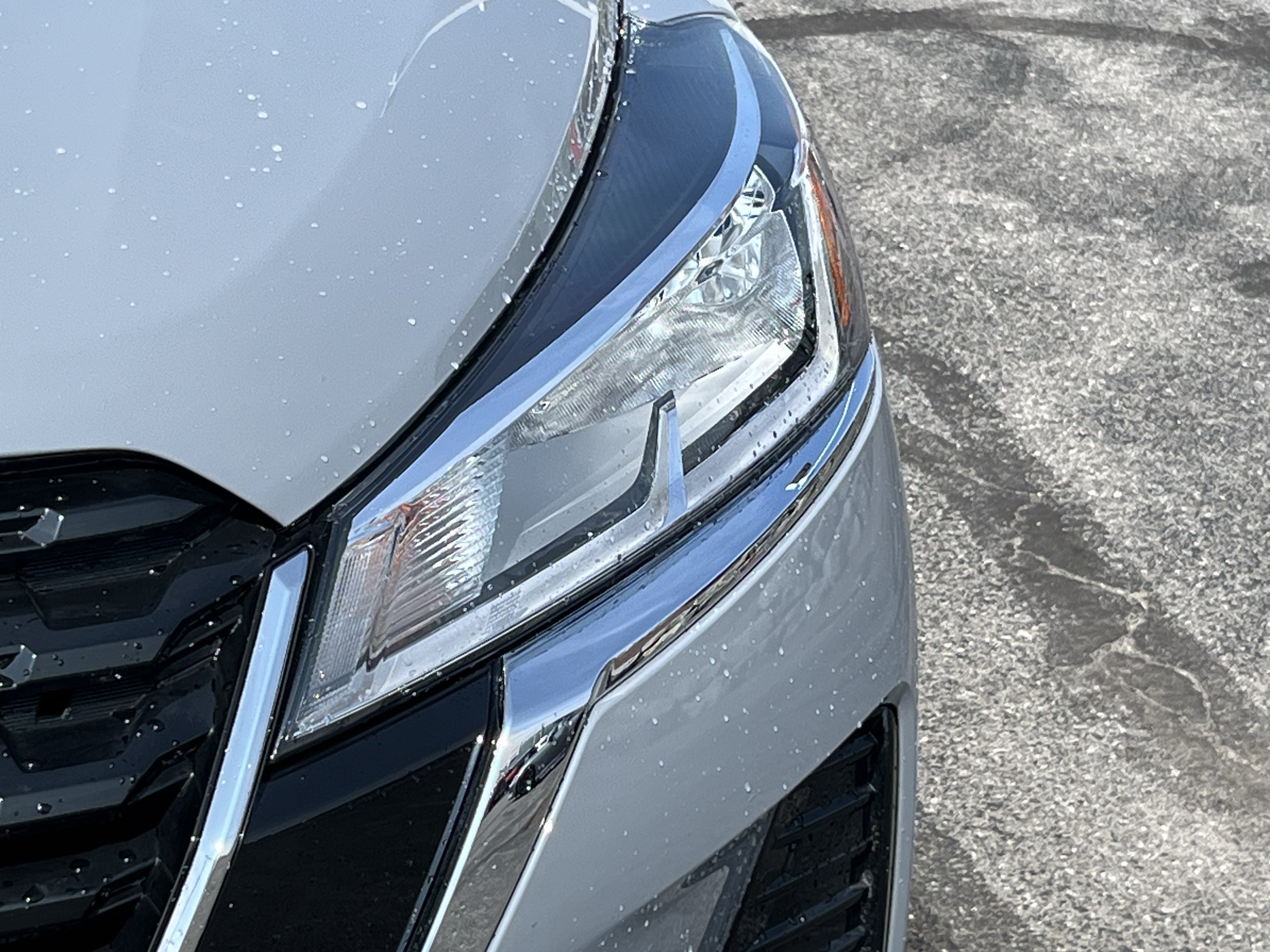 Used 2024 Nissan Kicks SV FWD image 13