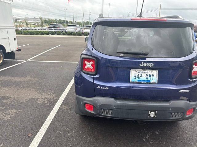 Used 2017 Jeep Renegade Latitude w/ Advanced Technology Group AWD/4WD image 19