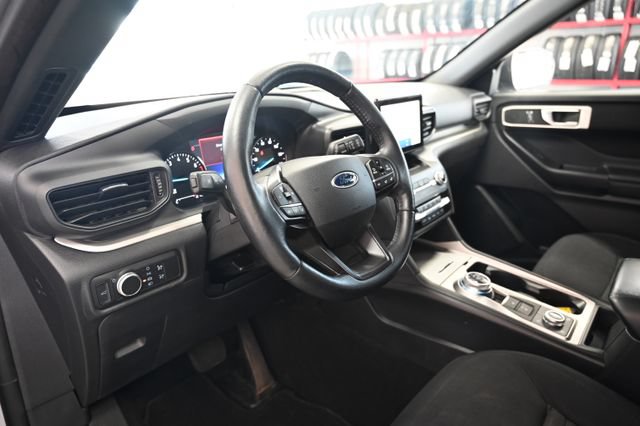 Used 2020 Ford Explorer XLT w/ Comfort Package AWD/4WD image 23