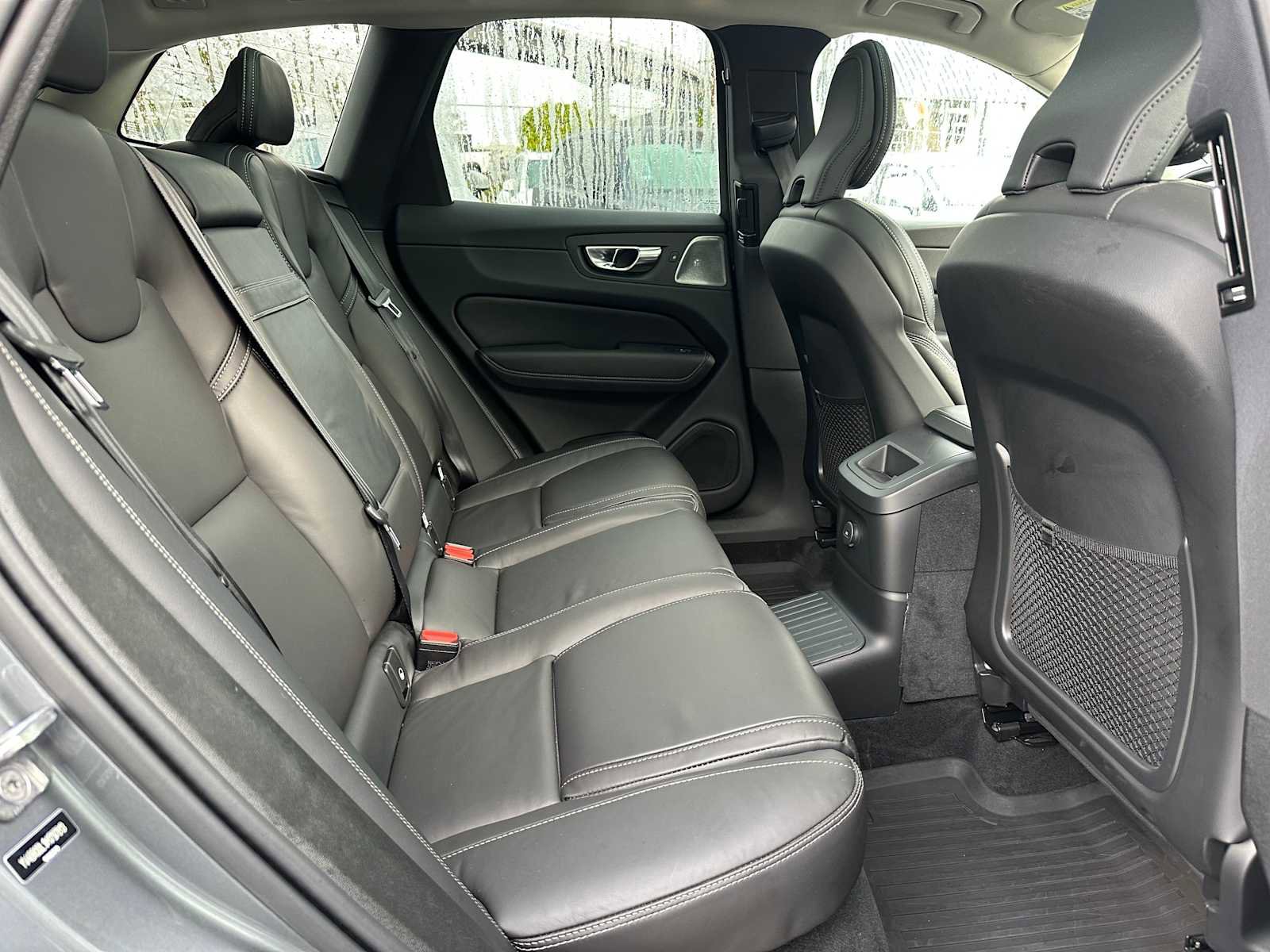 Certified 2021 Volvo XC60 T8 Inscription w/ Advanced Package image 12