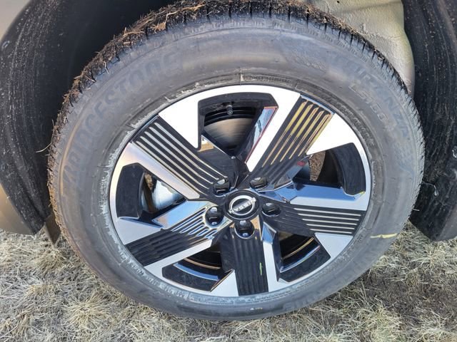 New 2026 Nissan Kicks SV image 12