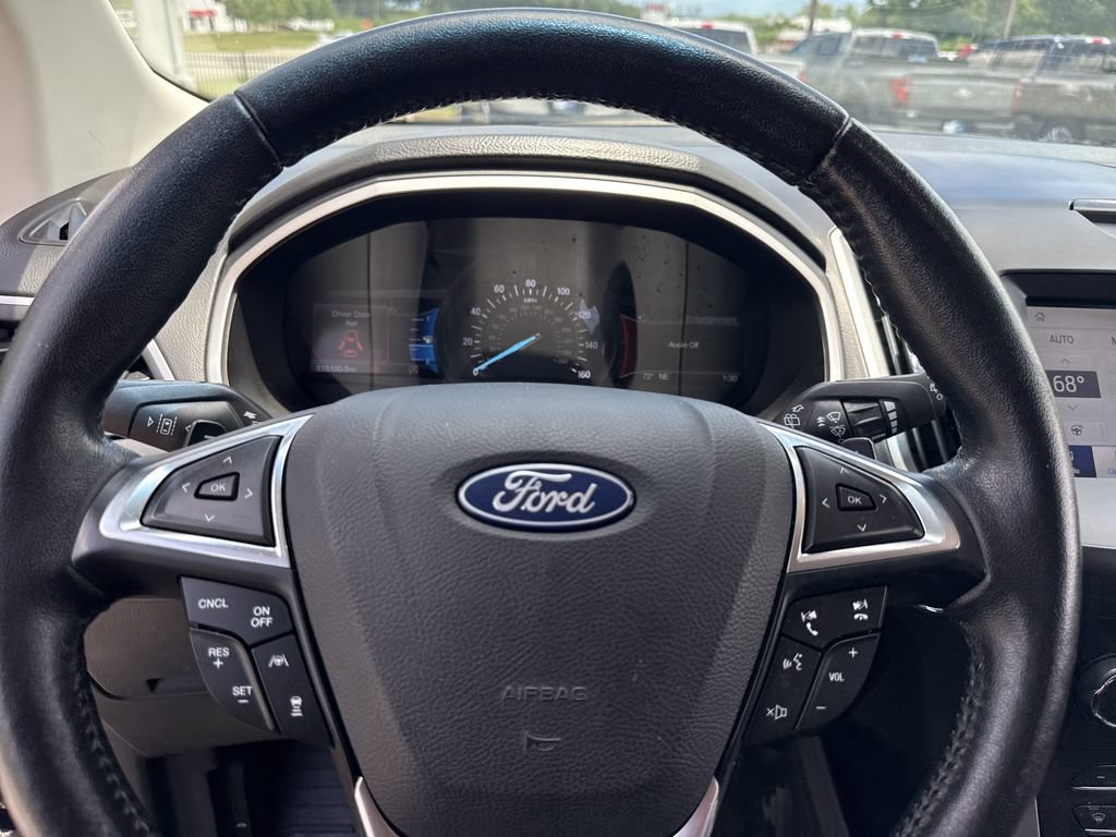 Used 2019 Ford Edge SEL w/ Equipment Group 201A AWD/4WD image 23