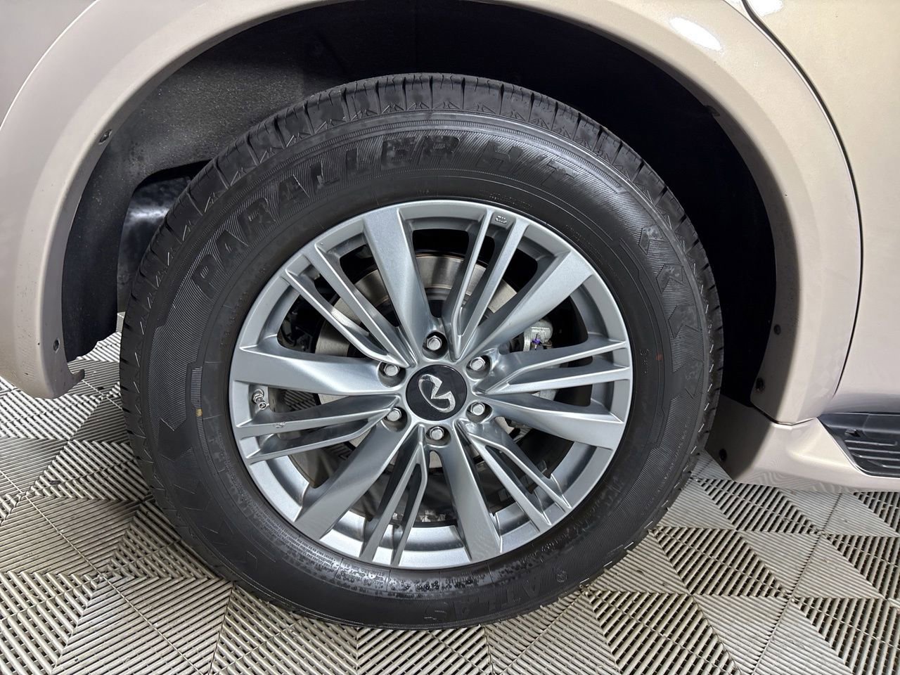 Used 2021 INFINITI QX80 Luxe image 36