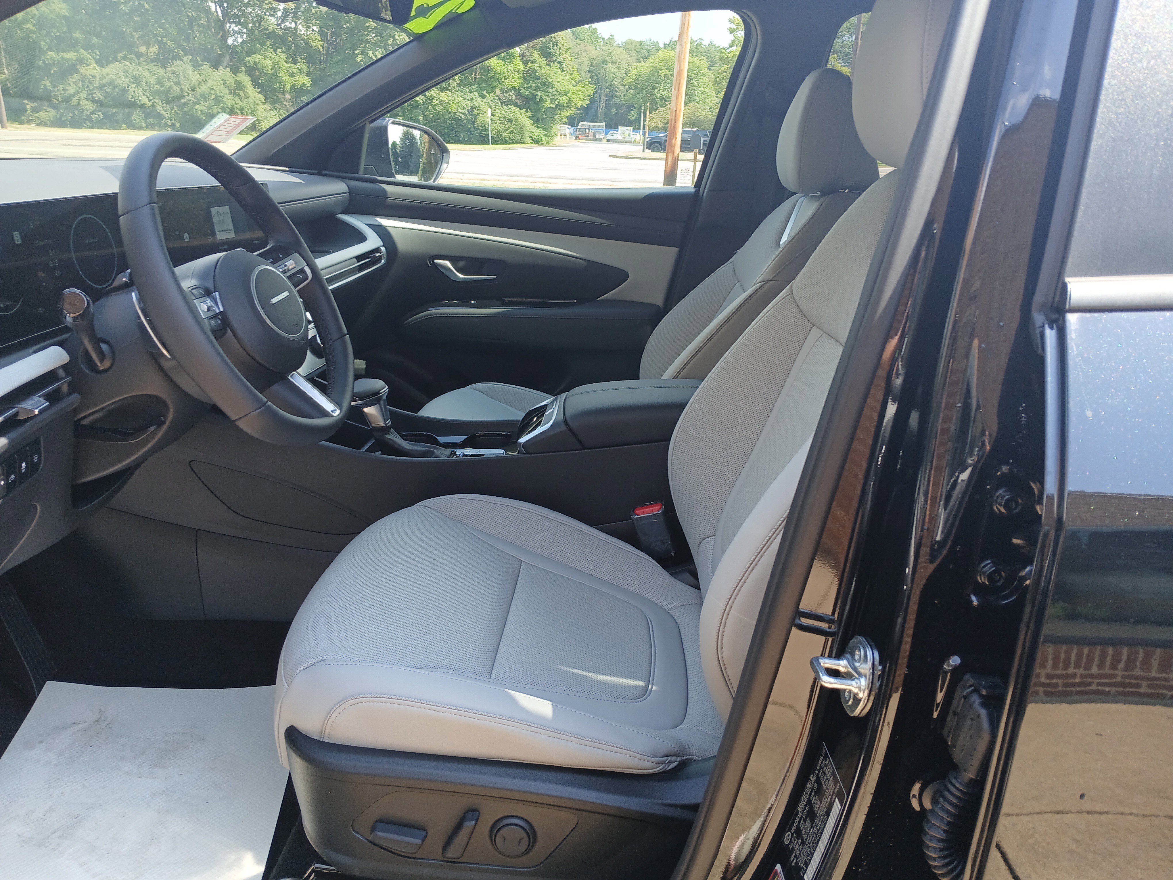 New 2025 Hyundai Santa Cruz Limited image 12