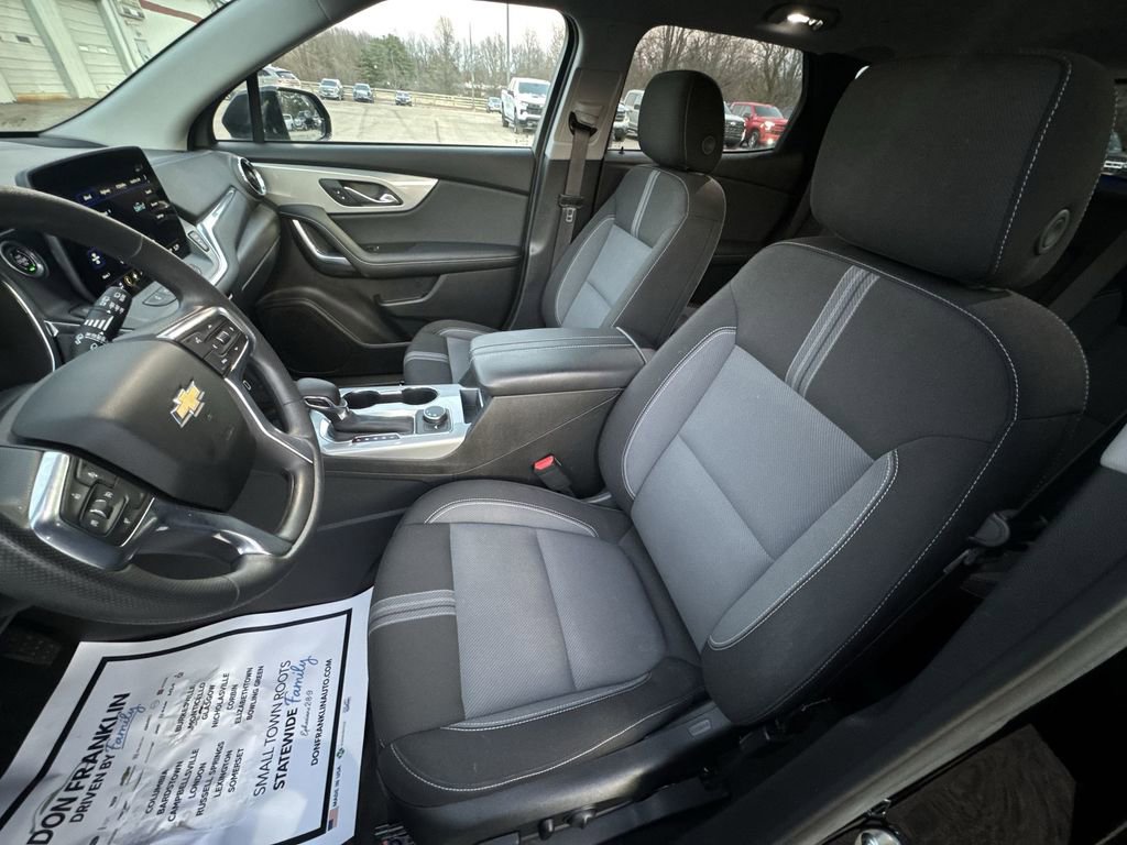 Used 2023 Chevrolet Blazer LT w/ Convenience Package image 11