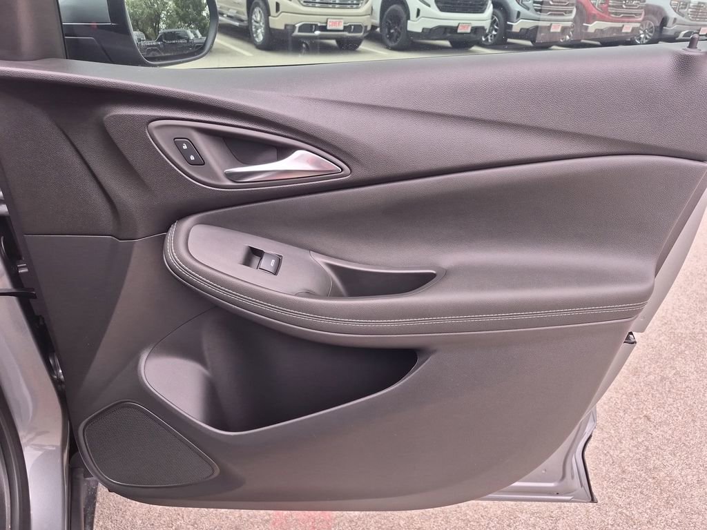 Certified 2026 Buick Encore GX Preferred w/ Advanced Technology Package FWD image 35