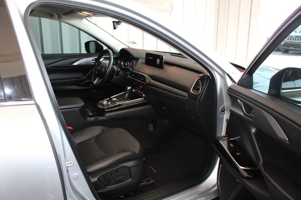 Used 2022 MAZDA CX-9 Touring Plus AWD/4WD image 40