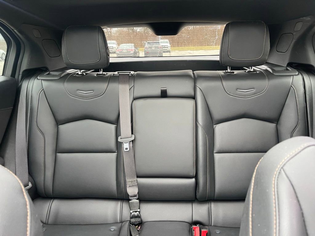 Used 2023 Cadillac XT4 Sport w/ Enhanced Visibility Package image 15