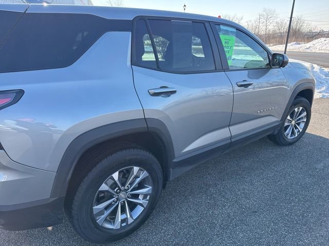 Used 2025 Chevrolet Equinox LT w/ Safety and Technology Package image 10