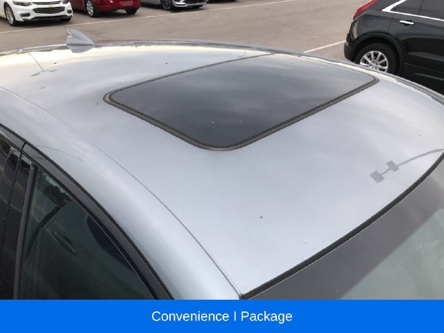 Used 2025 Buick Envista Sport Touring w/ Convenience I Package FWD image 3