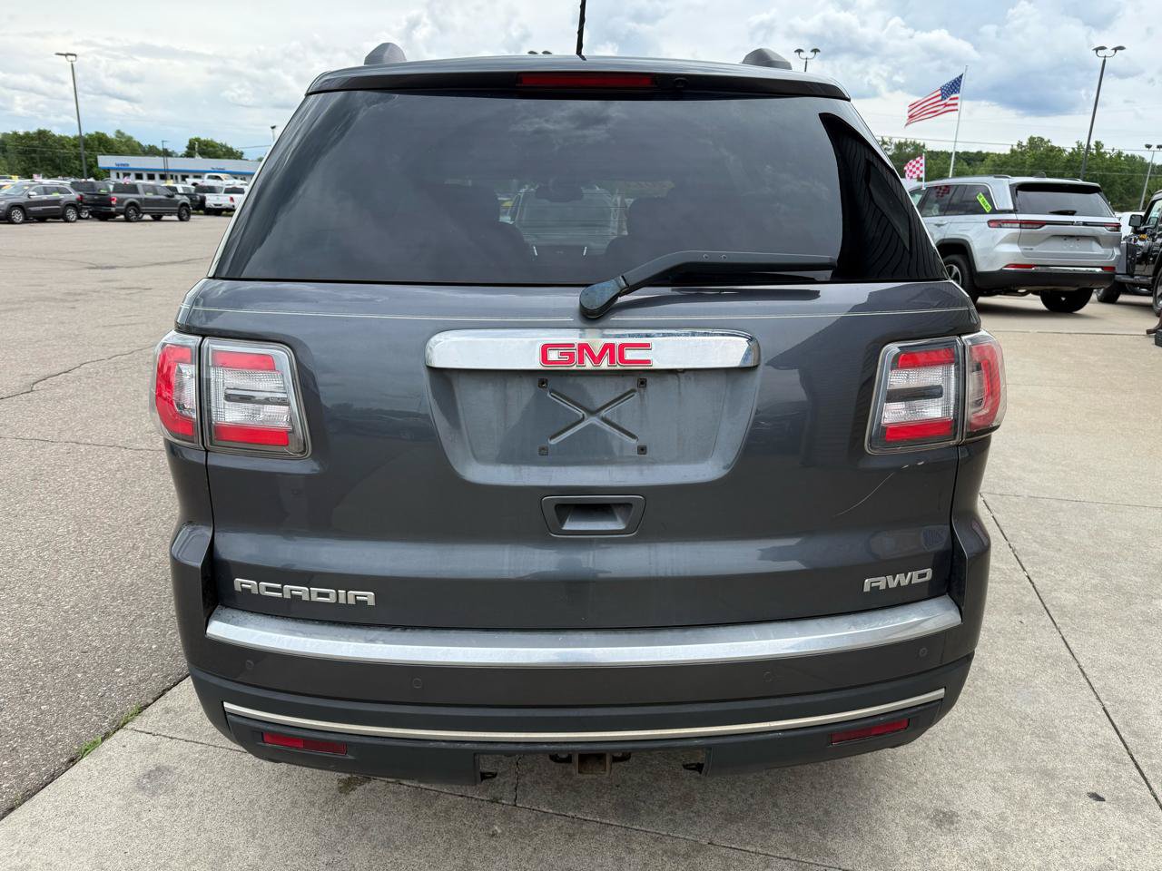 Used 2013 GMC Acadia SLE AWD/4WD image 6