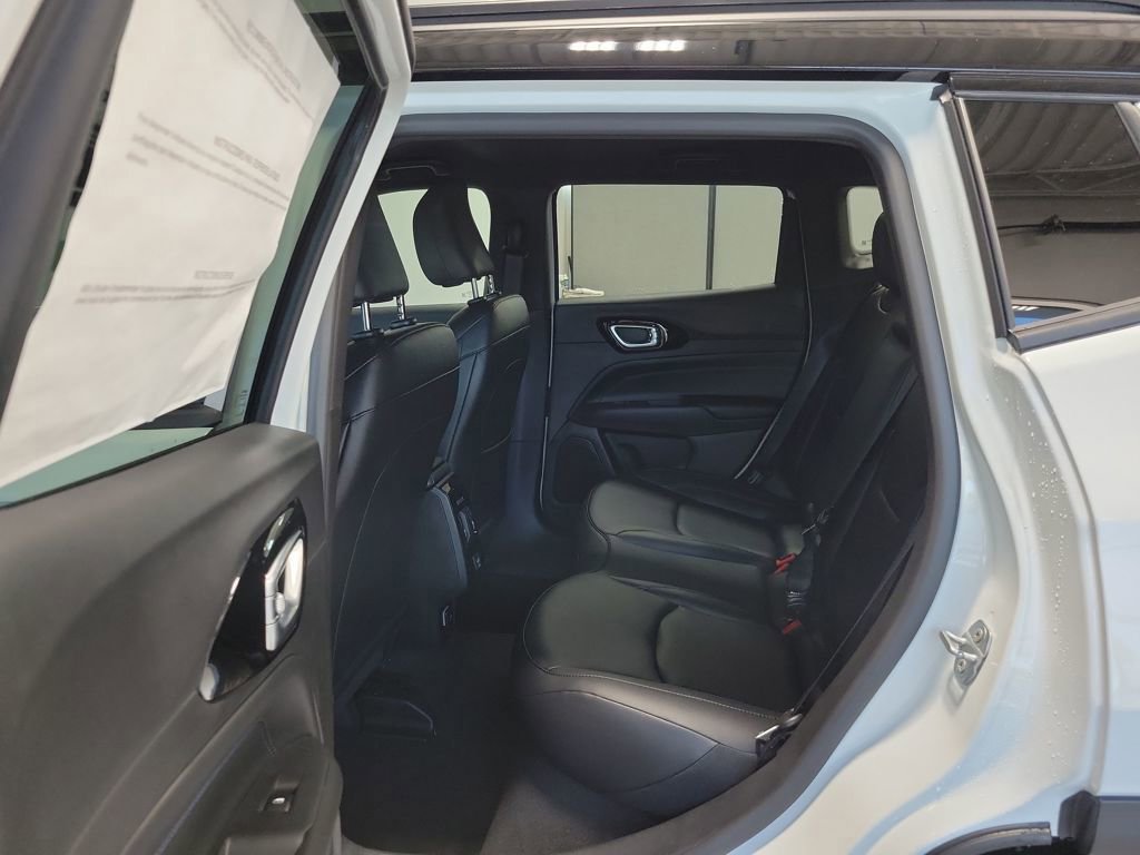 New 2026 Jeep Compass Limited image 11