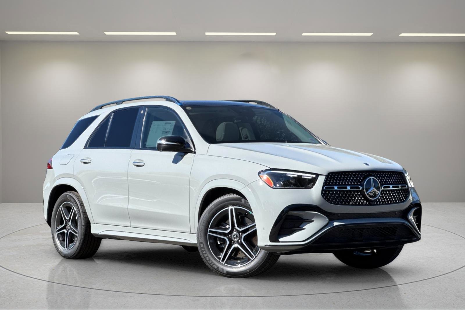 New 2026 Mercedes-Benz GLE 450 4MATIC image 2