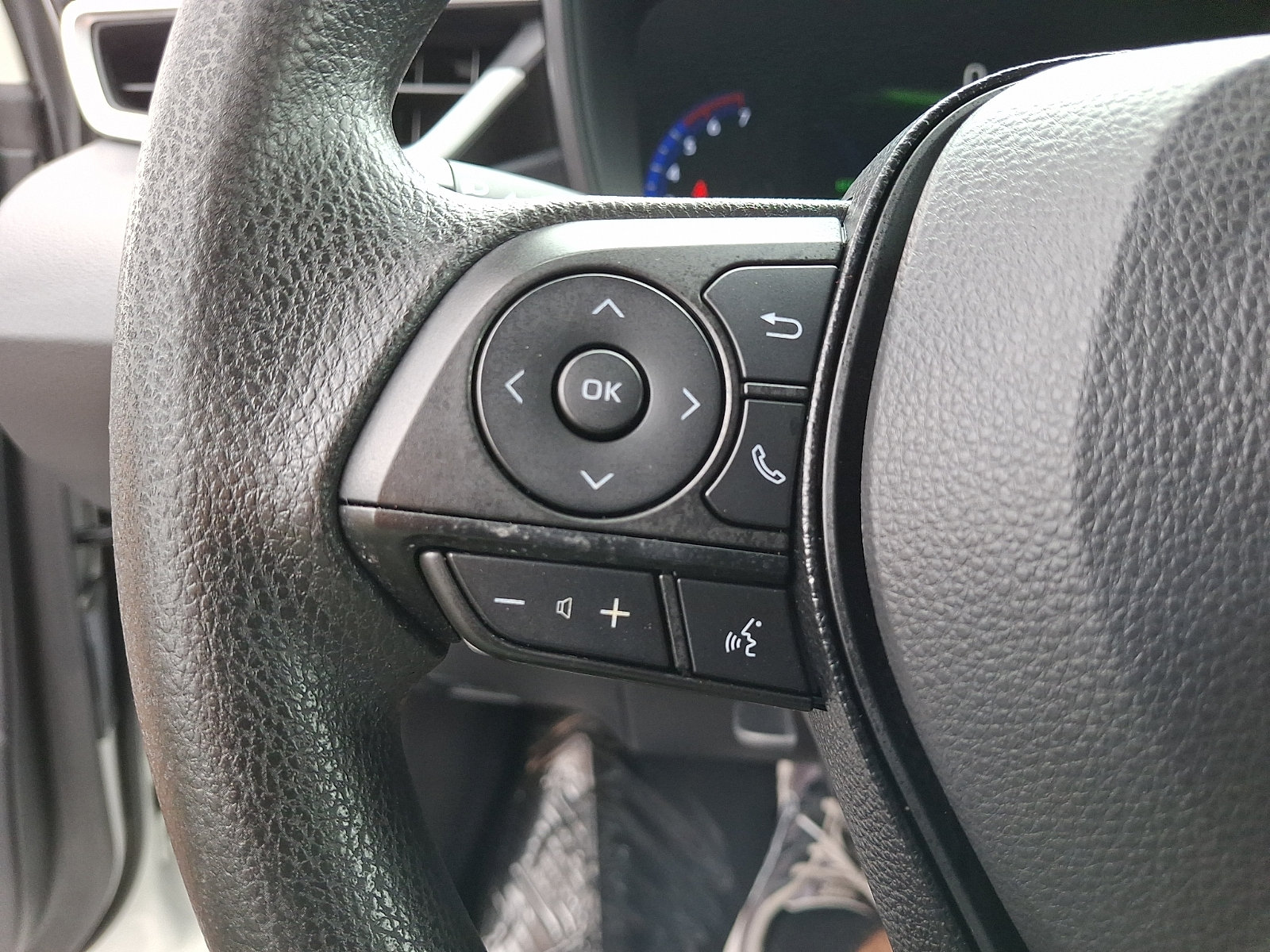 Used 2021 Toyota Corolla LE FWD image 20
