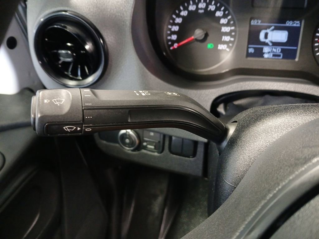 Used 2021 Mercedes-Benz Sprinter 2500 image 5