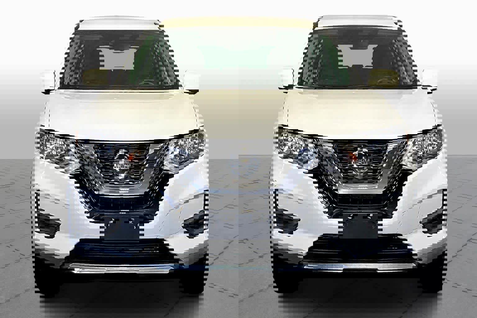 Used 2019 Nissan Rogue S image 8