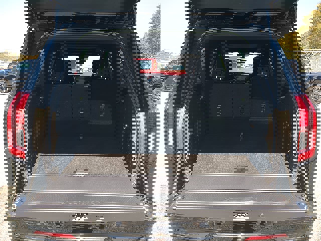 Certified 2025 Ford Expedition Max Platinum w/ Stealth Performance Package image 11