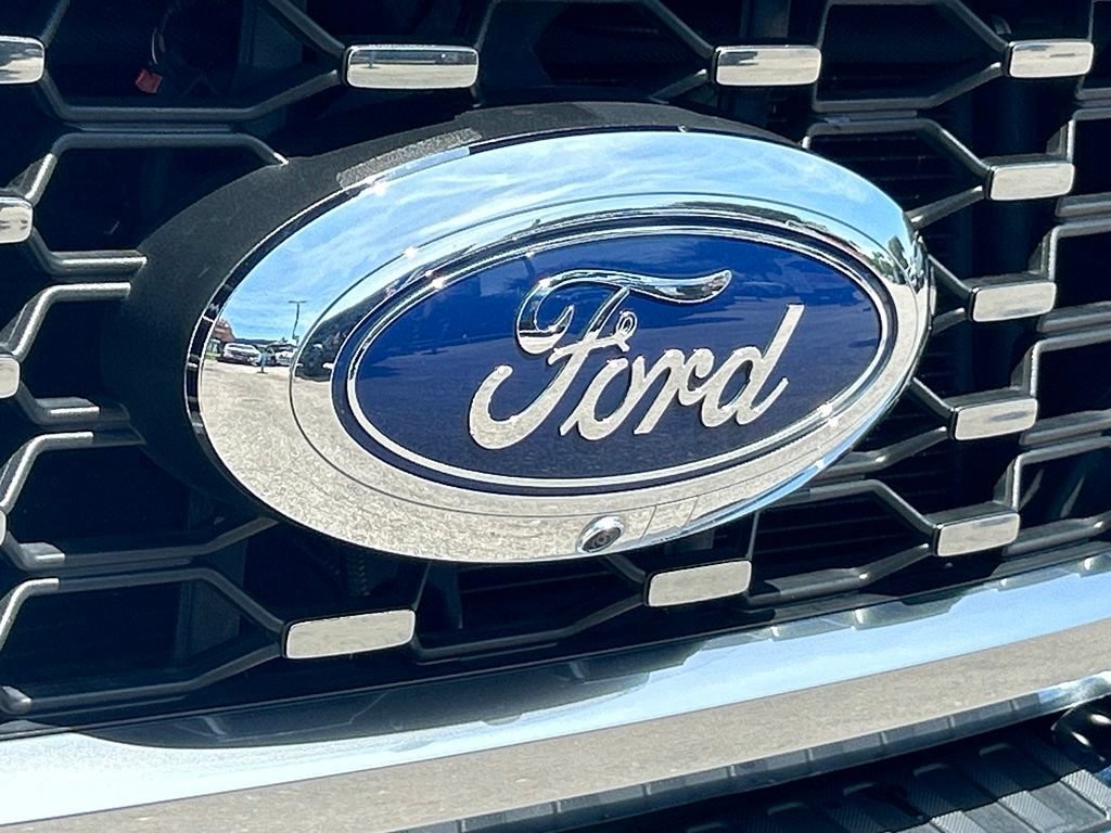 Certified 2024 Ford F350 Lariat w/ Lariat Ultimate Package AWD/4WD image 22