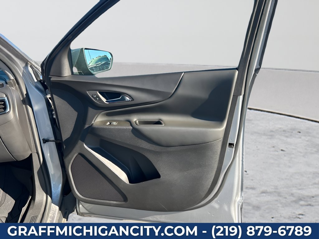 Used 2024 Chevrolet Equinox LT AWD/4WD image 9