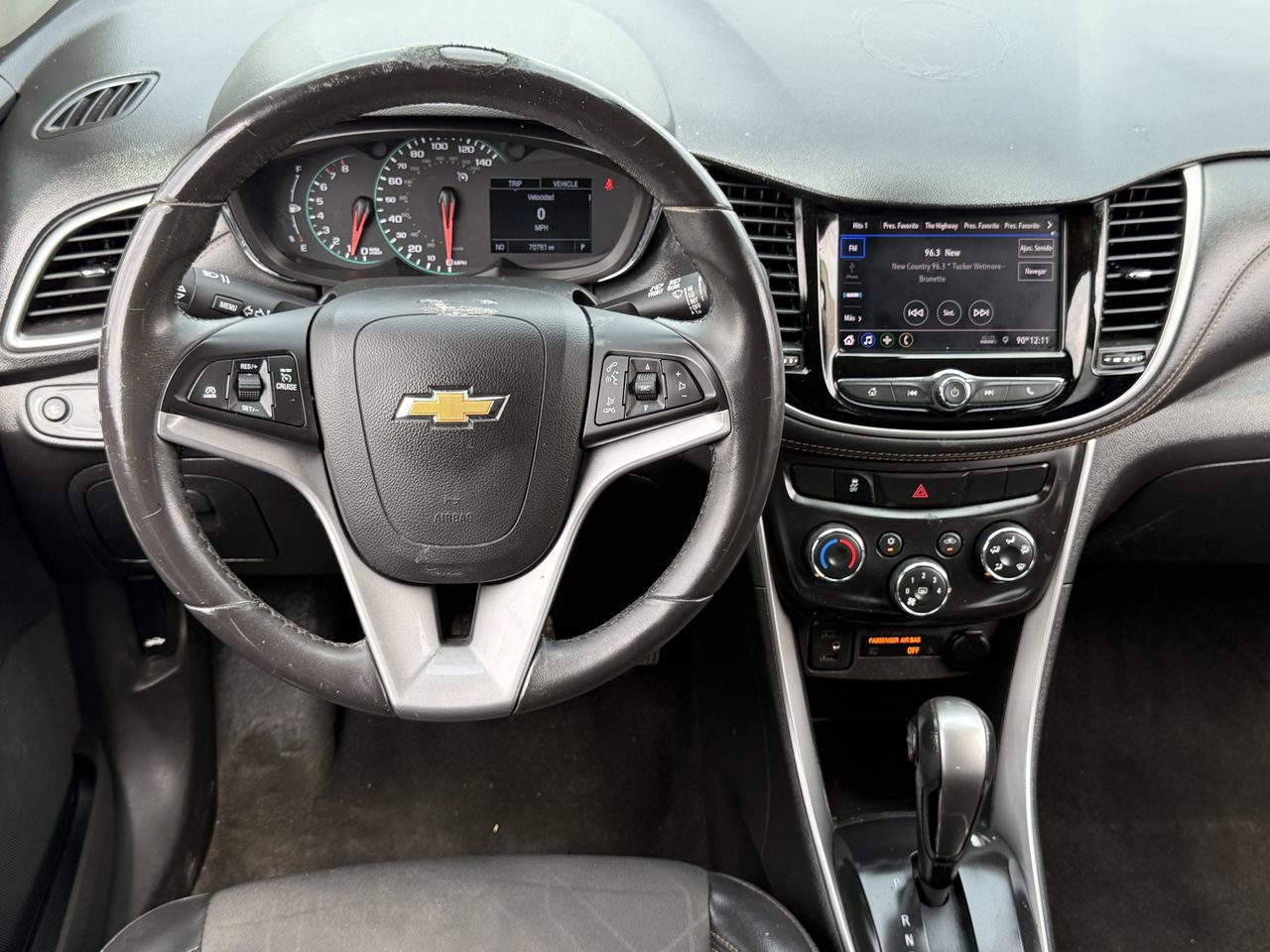 Used 2021 Chevrolet Trax LT w/ Midnight Edition FWD image 8