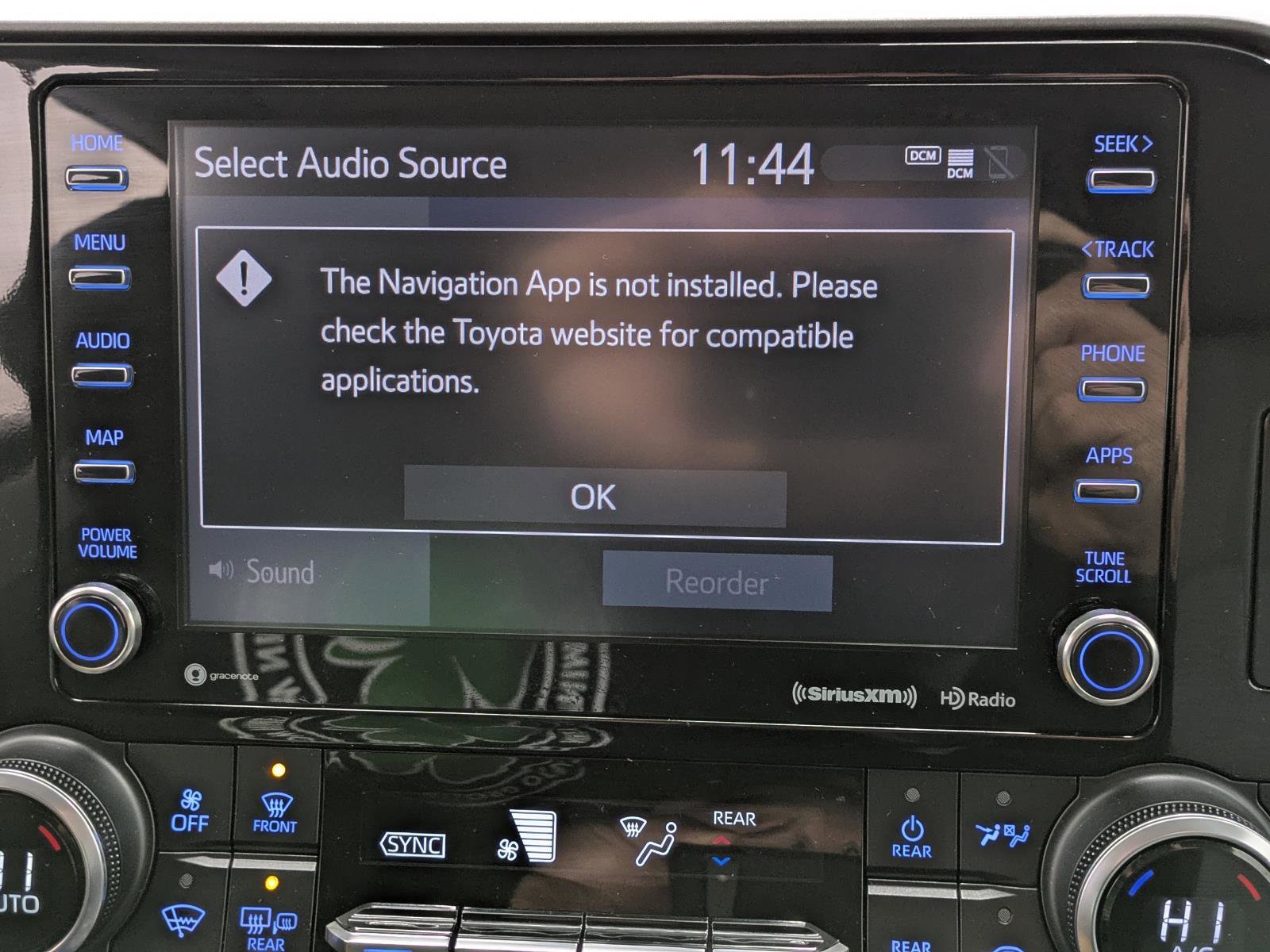 Used 2022 Toyota Highlander LE image 30