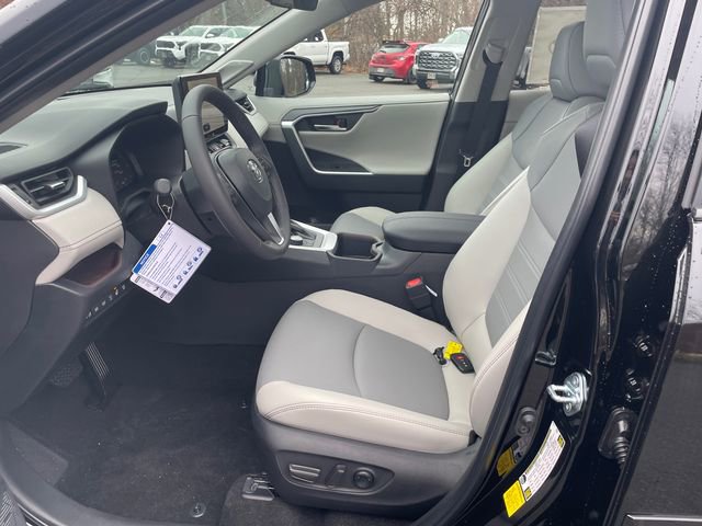 New 2025 Toyota RAV4 Limited image 40