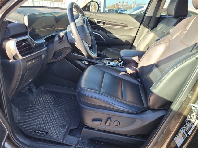 Used 2024 Kia Telluride S w/ S Sunroof Package image 6