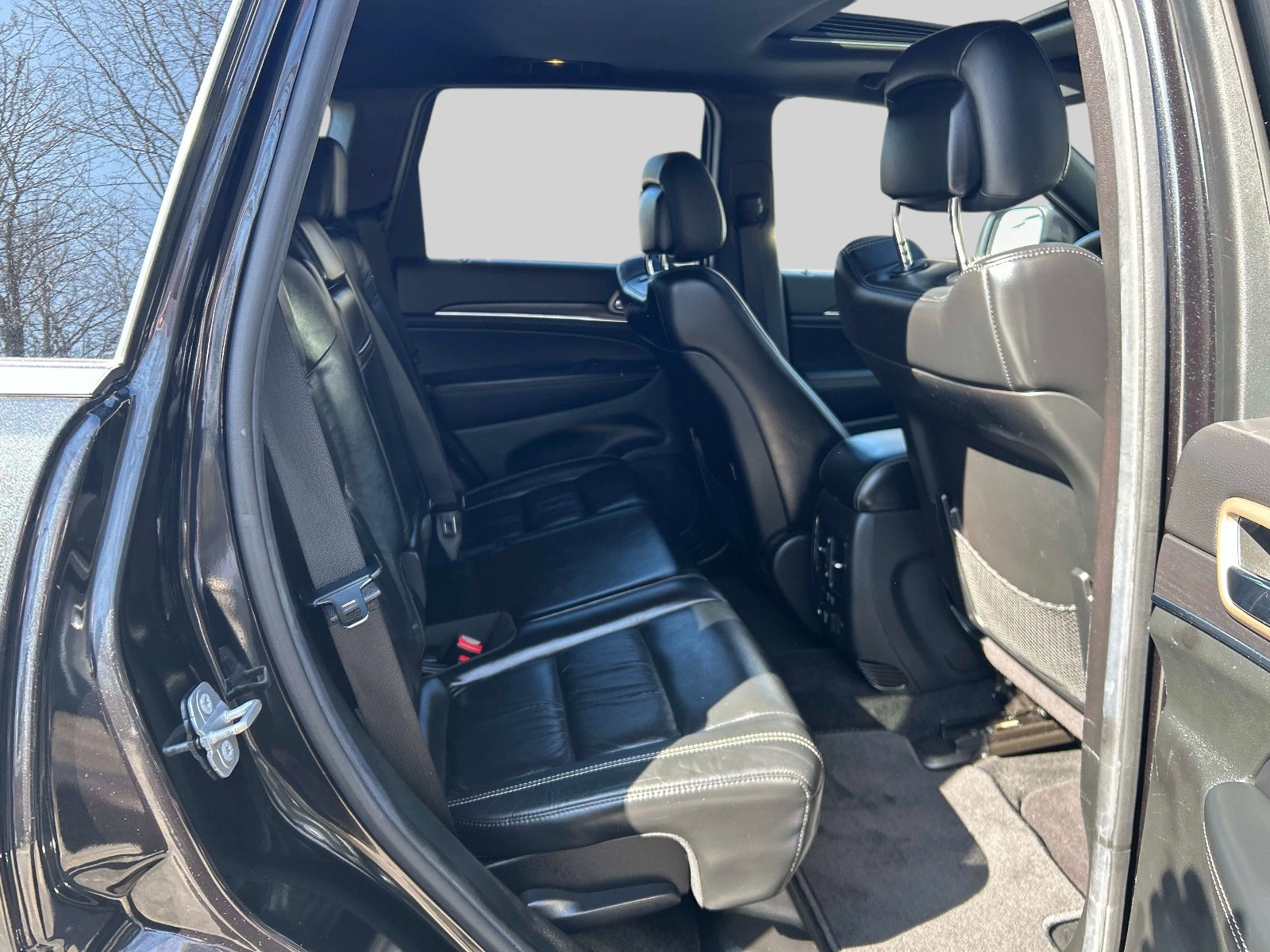 Used 2014 Jeep Grand Cherokee Limited image 16