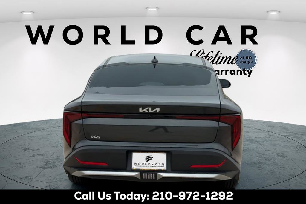 Certified 2025 Kia K4 image 4