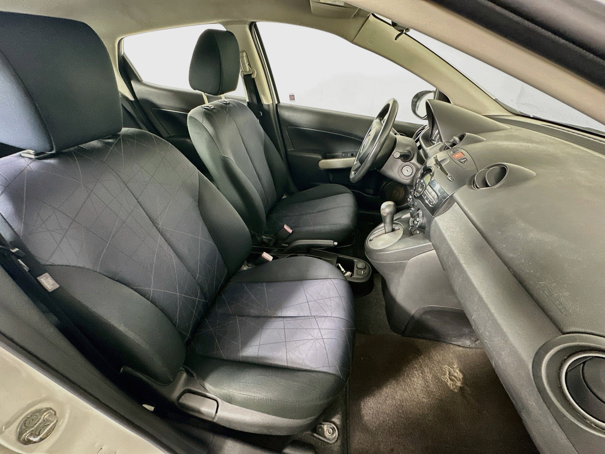 Used 2014 MAZDA MAZDA2 Sport FWD image 27