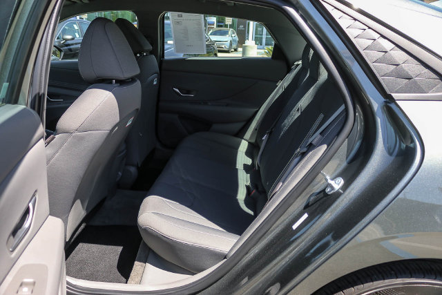 Certified 2026 Hyundai Elantra Sport FWD image 23