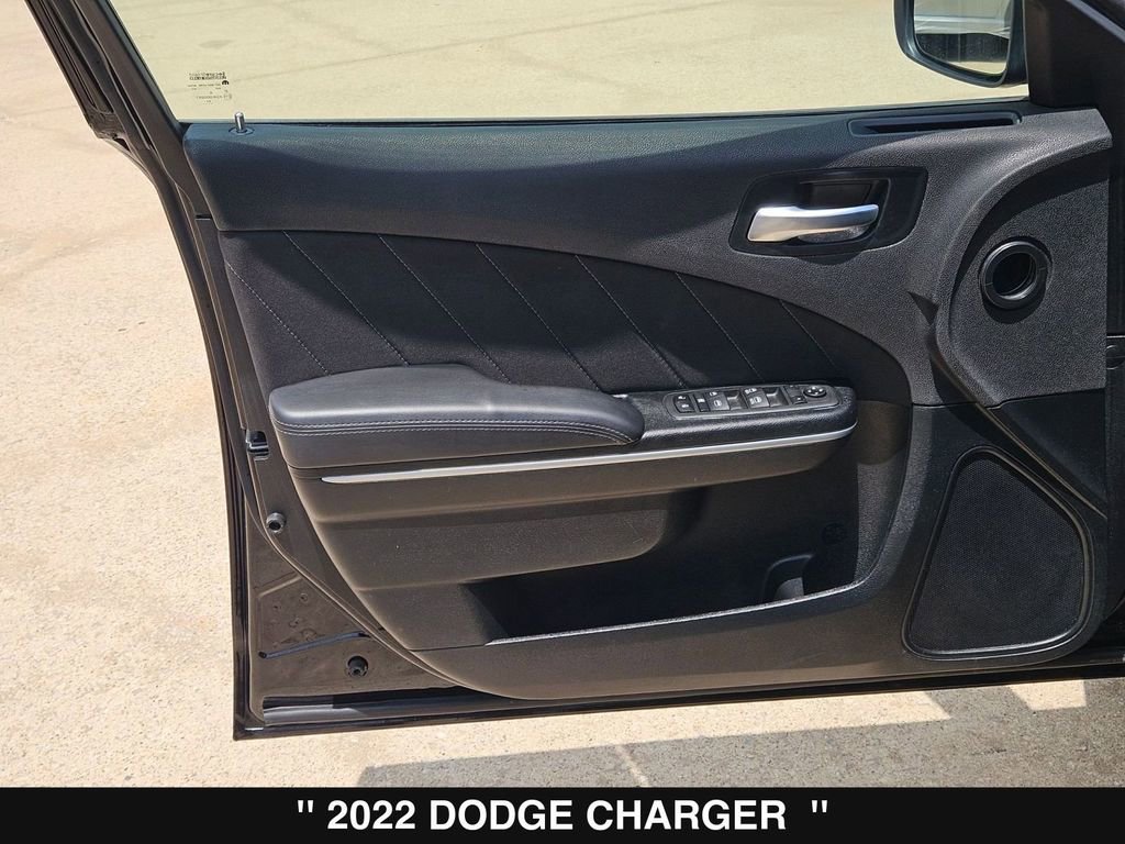 Used 2022 Dodge Charger SXT RWD image 14