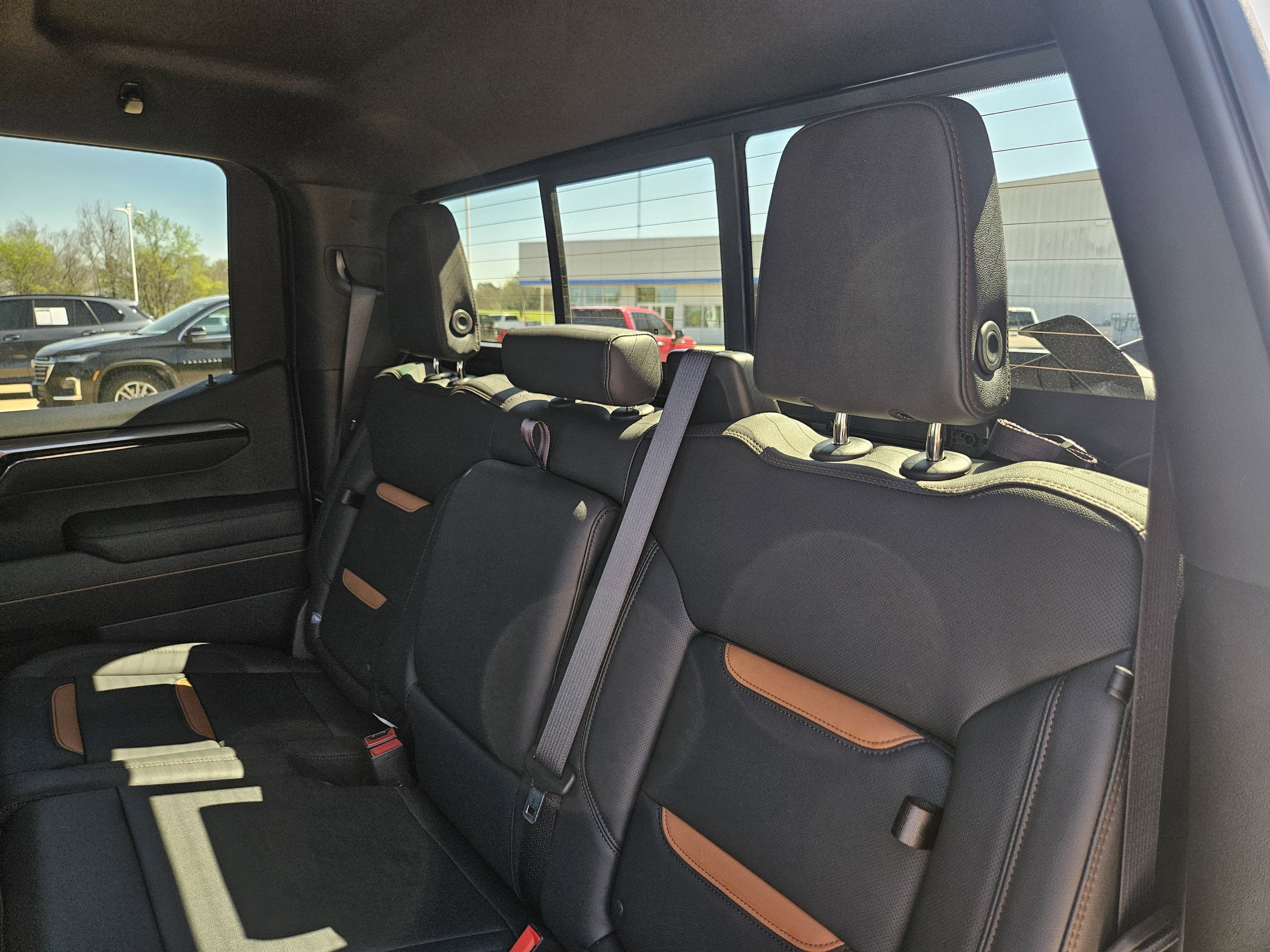 New 2026 GMC Sierra 1500 AT4 w/ AT4 Premium Package AWD/4WD image 27